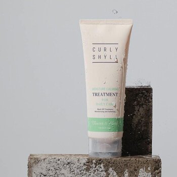 Curly Shyll (Flower & Herb) Moisture Calming Treatment (Wash Off Treatment,Moisturizing and Softening)  250ml